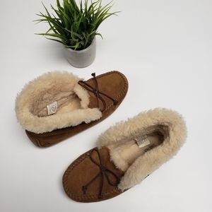 UGG Alena slippers size 7 us